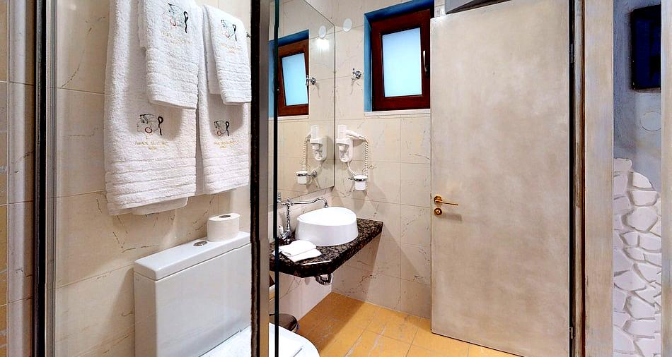 Leda Suites